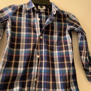 Old Navy boys XS (5) long sleeve shirt.